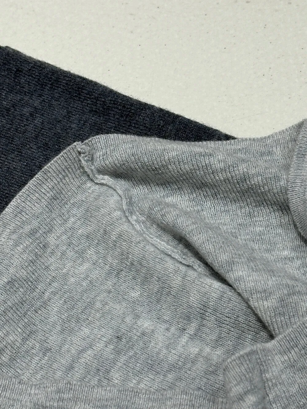 【Elegant】100% Wool  U-neck Sweater (Must Buy Product)