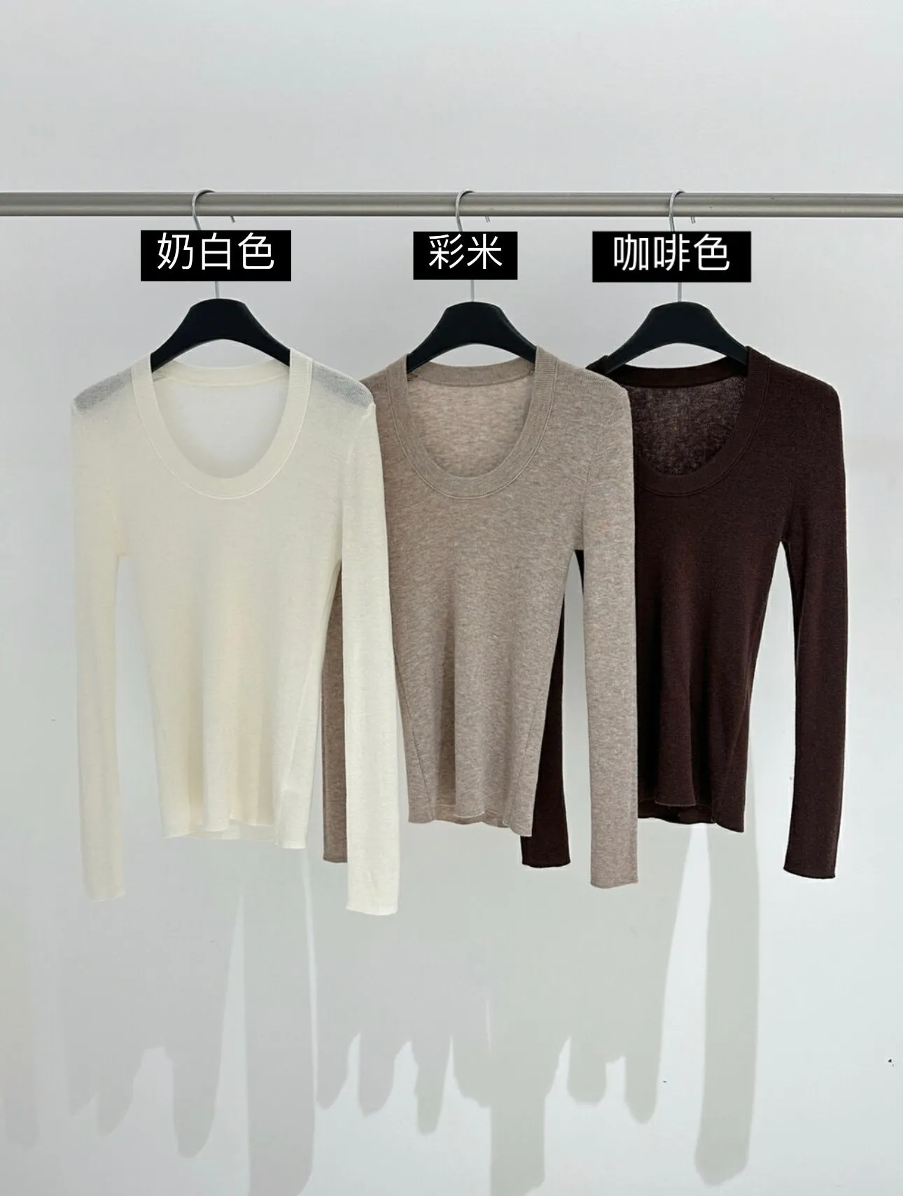 【Elegant】100% Wool  U-neck Sweater (Must Buy Product)