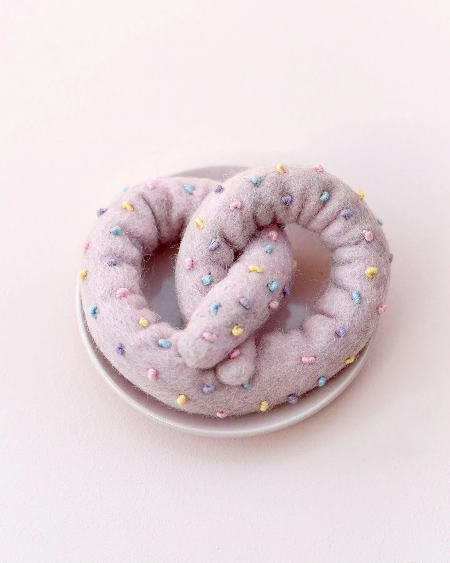 Felt Soft Pastel Pretzel