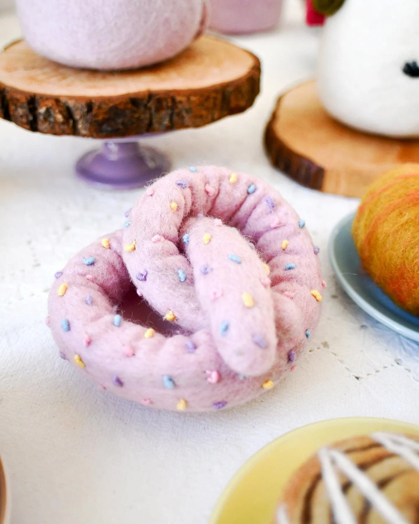 Felt Soft Pastel Pretzel